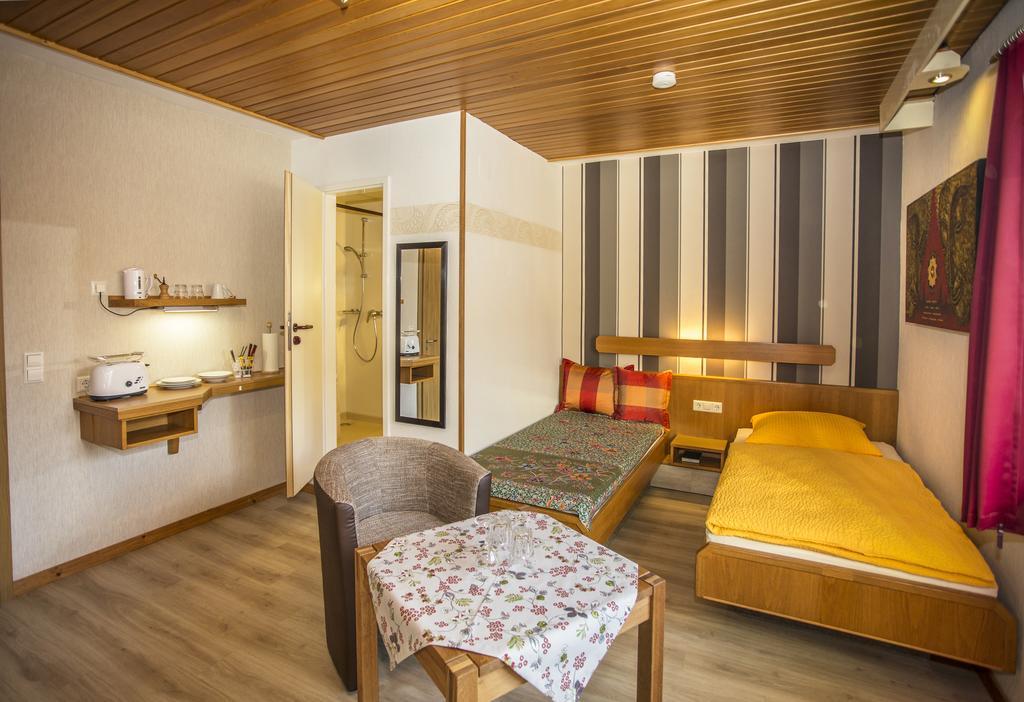 Boardinghouse Remchingen Baan Arun Apartment Екстериор снимка